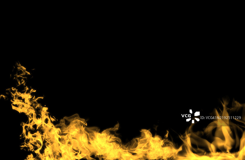 黑色背景上的火焰特写图片素材