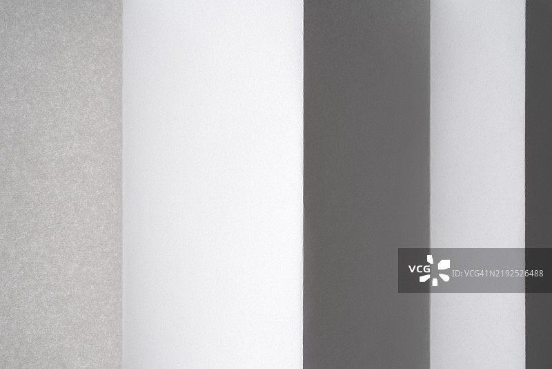 折叠的白纸分成几部分图片素材