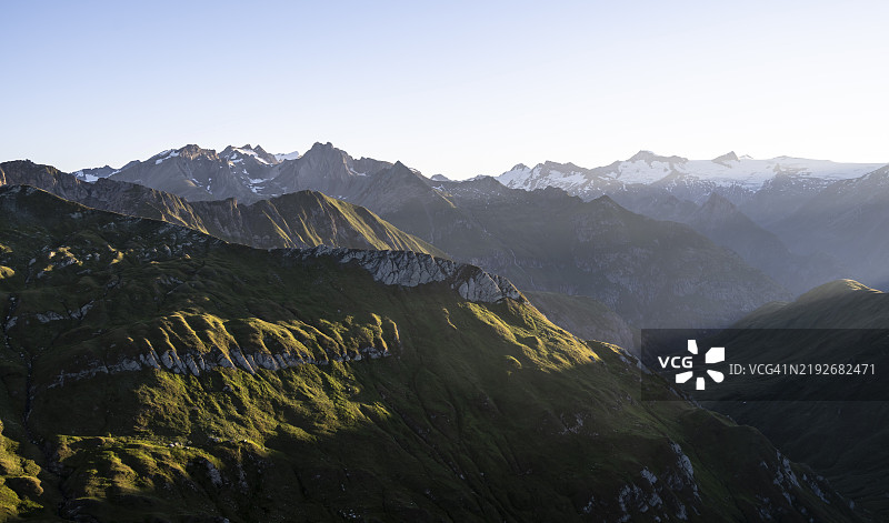 巴赫伦肯科夫的视角，高山，维尼迪格尔山脉的峰顶，格罗斯维尼迪格尔，霍赫盖格，霍赫陶恩，奥地利，欧洲图片素材