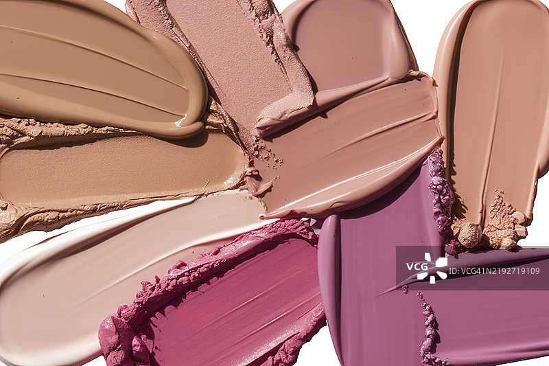 一张色彩鲜艳且质感丰富的化妆品组合照片图片素材