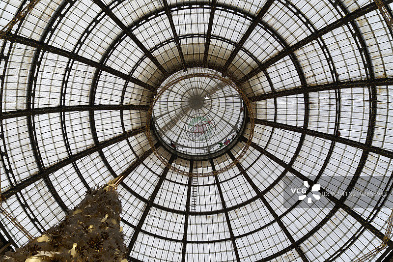 天花板的低角度视图图片素材