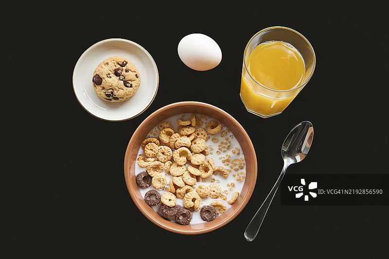 一张自制谷物早餐的照片图片素材
