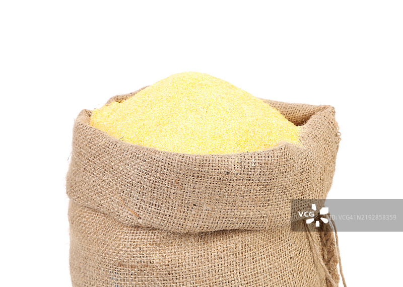 白色背景下装在袋子里的米的特写镜头图片素材