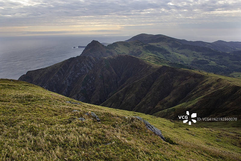 山脉与天空的美丽景色图片素材