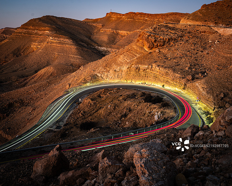 以色列山区公路的高角度视图图片素材