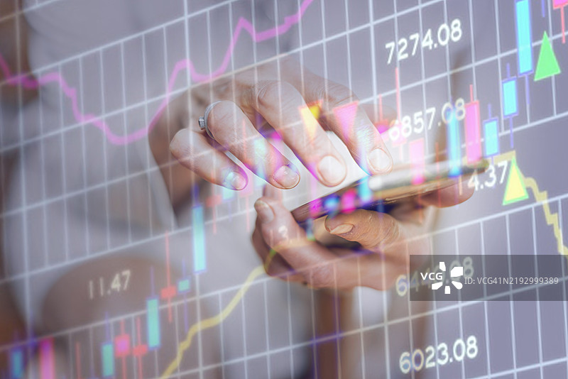 女性在股市投资图片素材