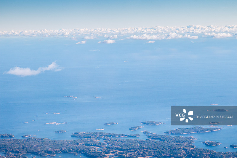 赫尔辛基沿海岛屿的鸟瞰图图片素材