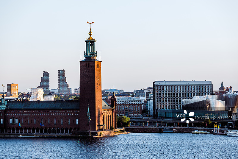 斯德哥尔摩城市景观，包含斯德哥尔摩市政厅建筑，鸟瞰图，瑞典图片素材