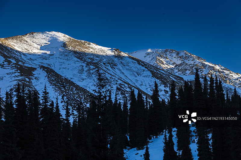 日落山峰图片素材