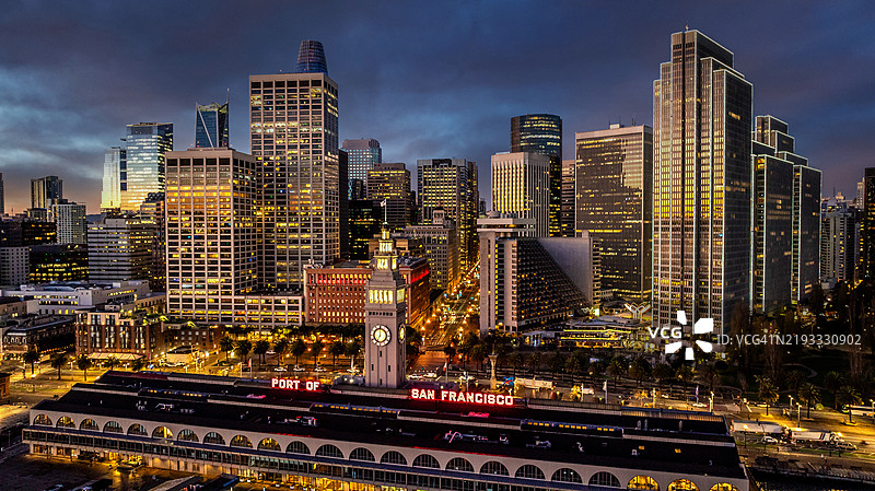 旧金山海滨节日灯光图片素材