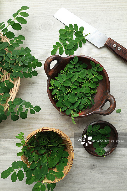 辣木叶或辣木（Moringa Oleifera）是下一个超级食品。图片素材