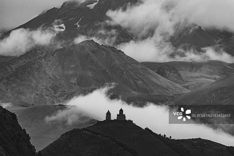 格尔盖提三位一体教堂内部，喀山山脉图片素材