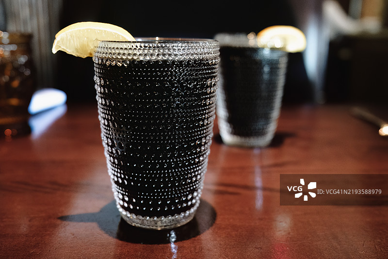 餐厅桌上的饮料图片素材