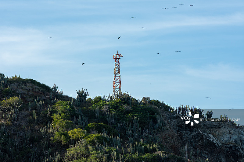 委内瑞拉马尔加里塔岛的通信塔图片素材