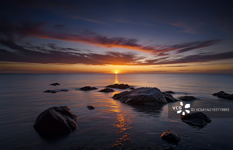 日落时分，海洋与天空的美丽景色，俄勒冈州阿斯托里亚，美国图片素材