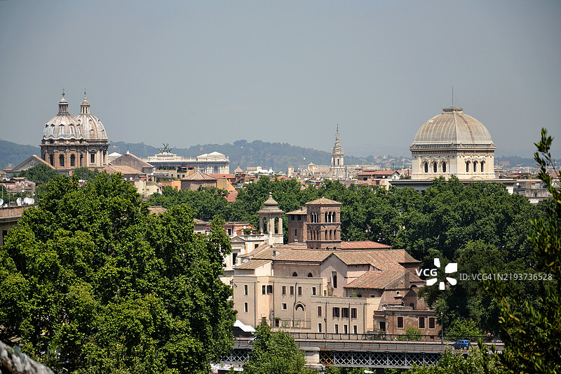 意大利首都罗马的全景，阳光明媚的夏日图片素材