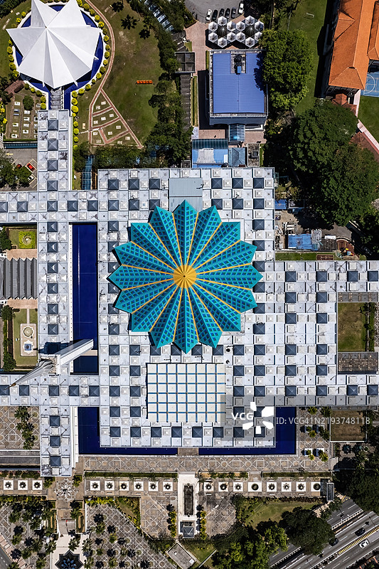 马来西亚国家清真寺的鸟瞰图，或称吉隆坡的国家清真寺图片素材