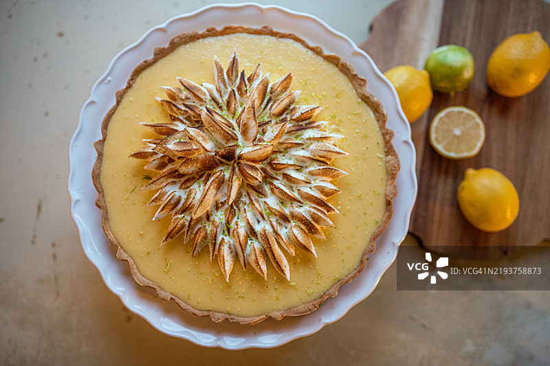 柠檬蛋白霜挞配青柠皮图片素材