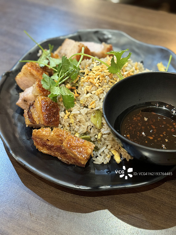 餐盘上盛放的食物特写，位于澳大利亚新南威尔士州的马里克维尔图片素材