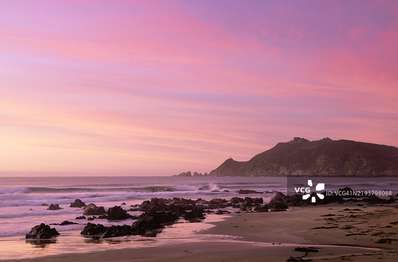 新西兰南海岸卡卡角的粉色日出图片素材