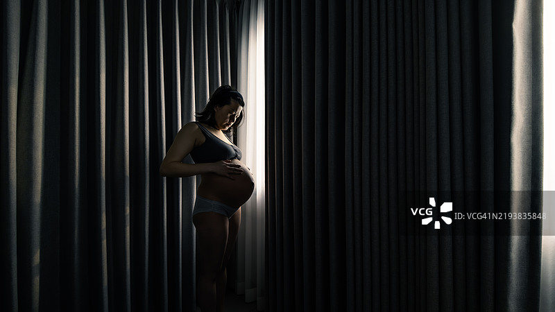 孕妇亚洲女性图片素材