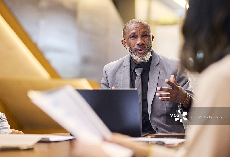 引人入胜的商业演示图片素材