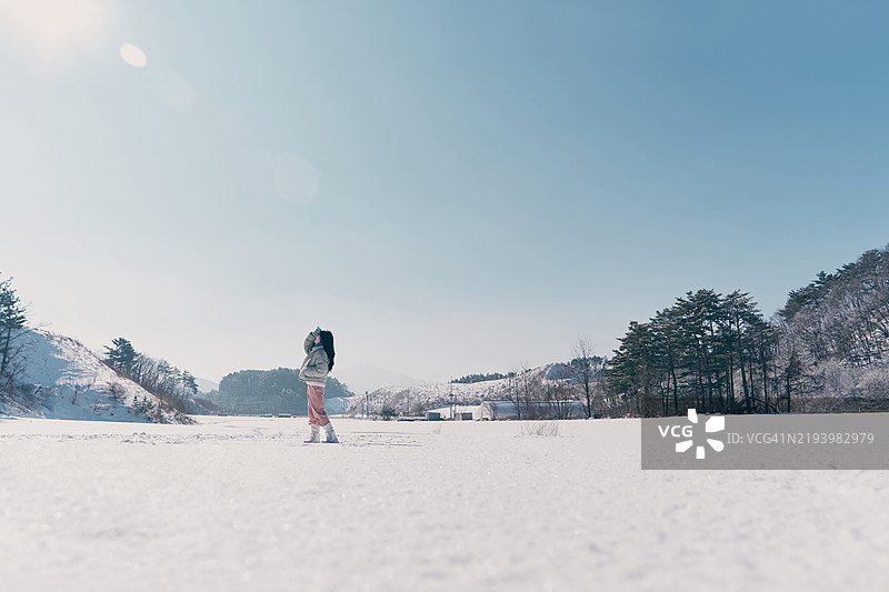 冬天，雪，雪景，年轻女性，国内旅行图片素材