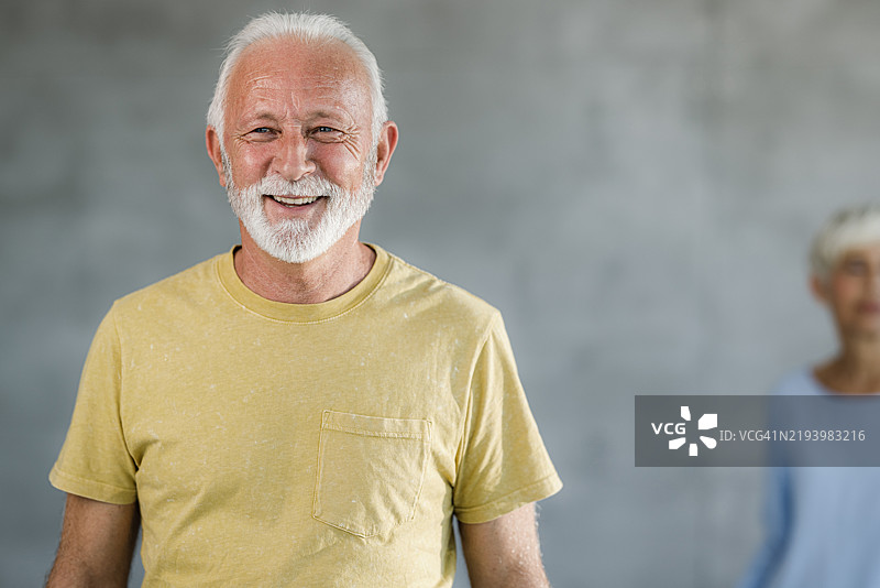 快乐的老年人。图片素材