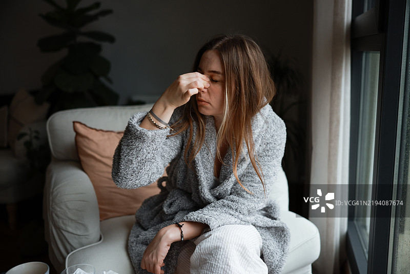 我得为这个咳嗽找点东西。图片素材