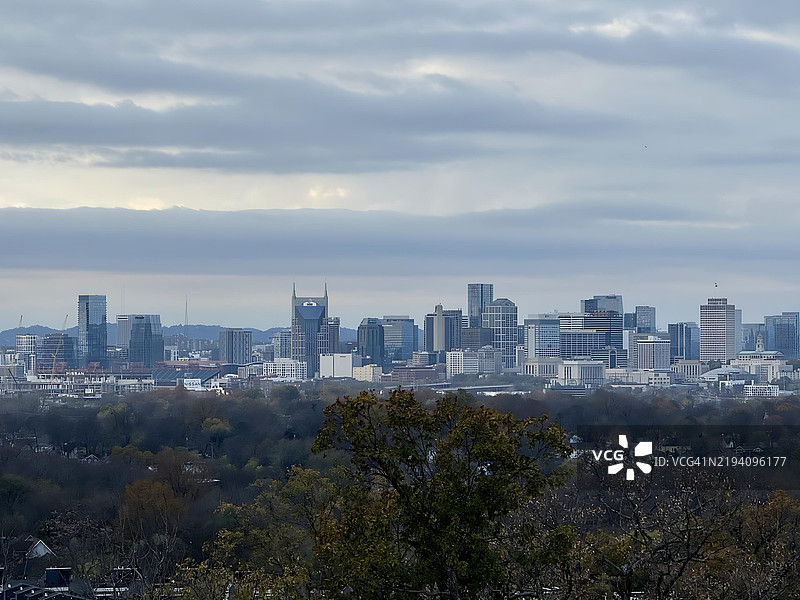 高角度俯瞰建筑与天空，纳什维尔，田纳西州，美国图片素材