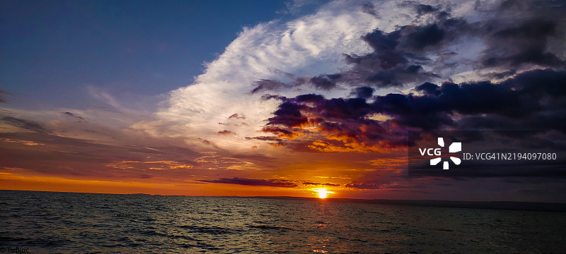 日落时分的海景图片素材