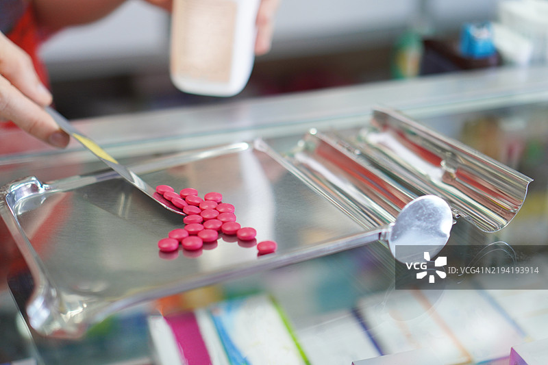 不锈钢药物托盘图片素材