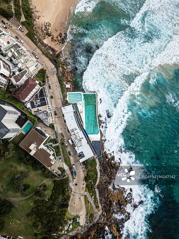 邦迪海滩的空中视角，新南威尔士州，澳大利亚图片素材