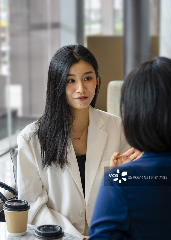 职业女性肖像图片素材