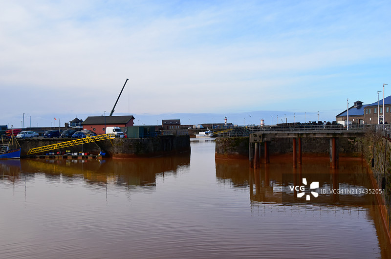 怀特哈文港口污染水域图片素材