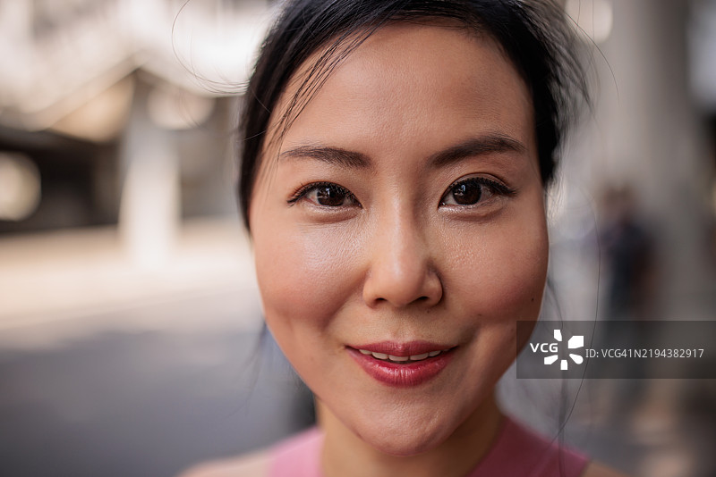 美丽的亚洲女性图片素材