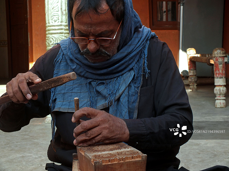 用于制作Ajrak（披肩）的木质印刷块图片素材