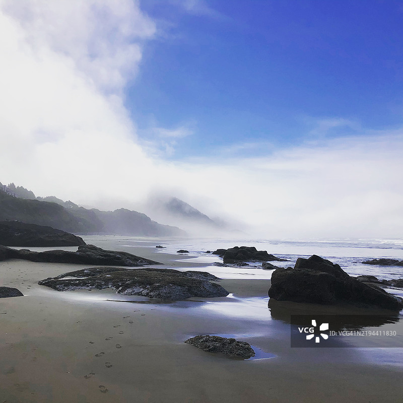 俄勒冈州莱恩县的海洋与天空的美丽景色图片素材