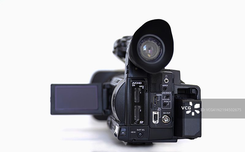 专业高清摄像机在白色背景下进行直播图片素材