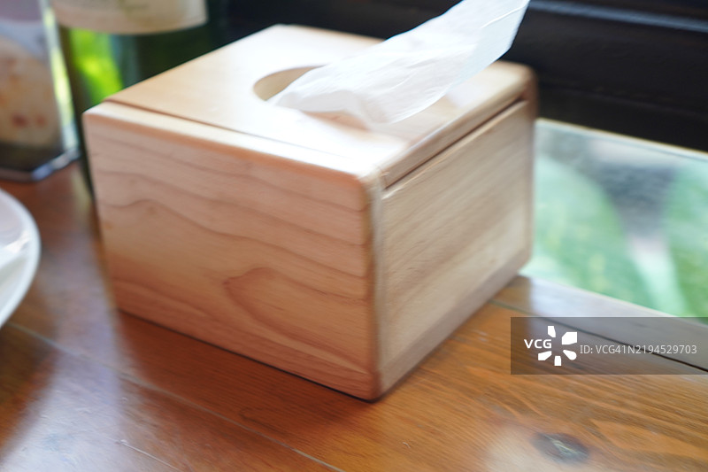 木质纸巾盒图片素材