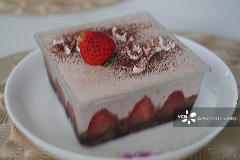 草莓蛋糕图片素材
