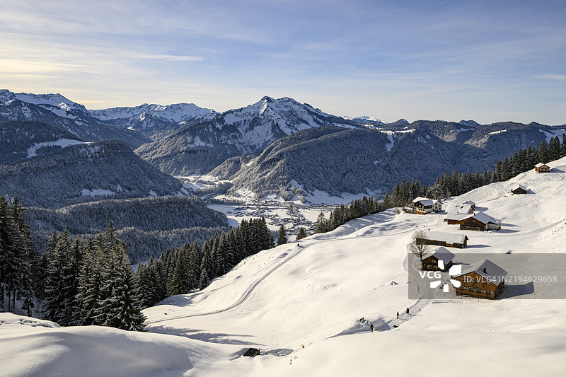 冬季奥地利阿尔卑斯山的美丽景色图片素材
