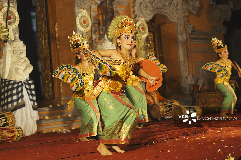 巴龙舞与朗达舞的斗争是印度尼西亚巴厘岛的传统地方舞蹈，源自拉玛亚那故事。图片素材
