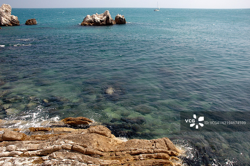 两姐妹海与岩石图片素材