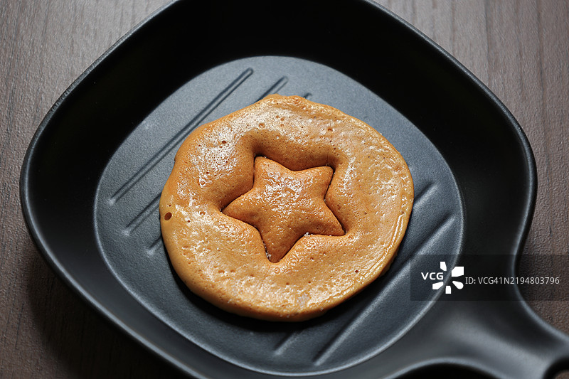 美味的打糕糖模饼干，趣味切割小吃图片素材