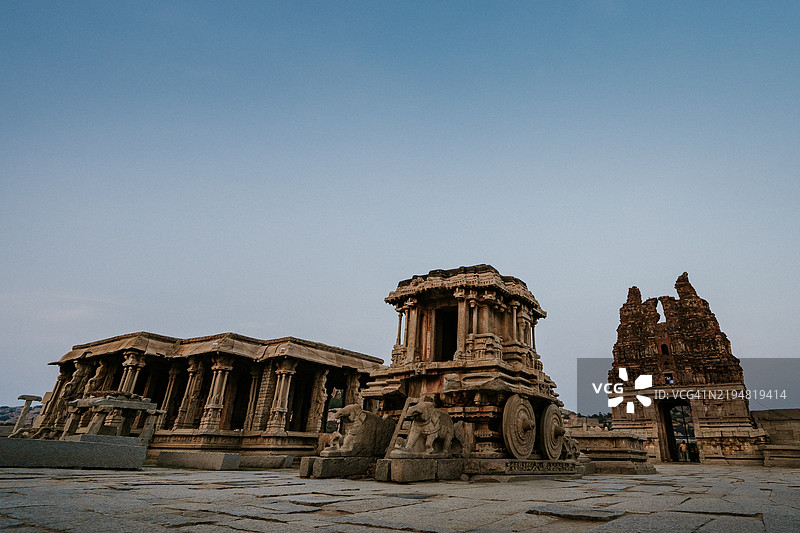 汉皮的维塔拉寺石战车图片素材