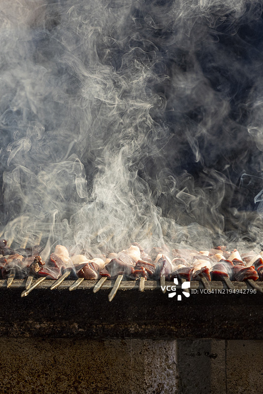 传统土耳其烤肝串烧图片素材