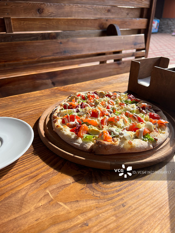 桌子上的比萨特写，乌克兰图片素材