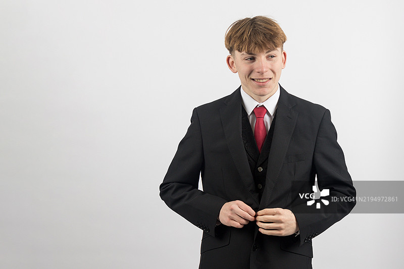 伦敦，英国，白色背景前的商人肖像图片素材