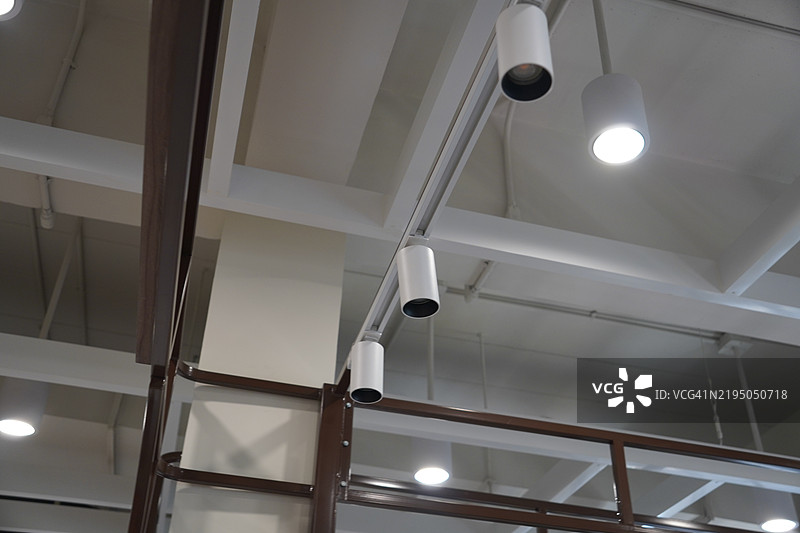 天花板上的照明图片素材